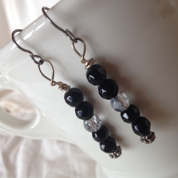 Urban Outfitters Jewelry - Black bead and crystal dangle earrings